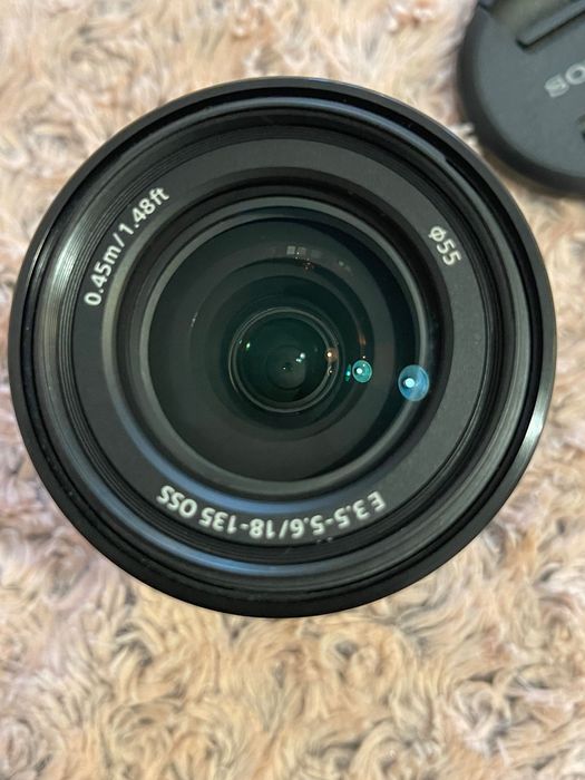 Обектив Sony E 18-135 мм