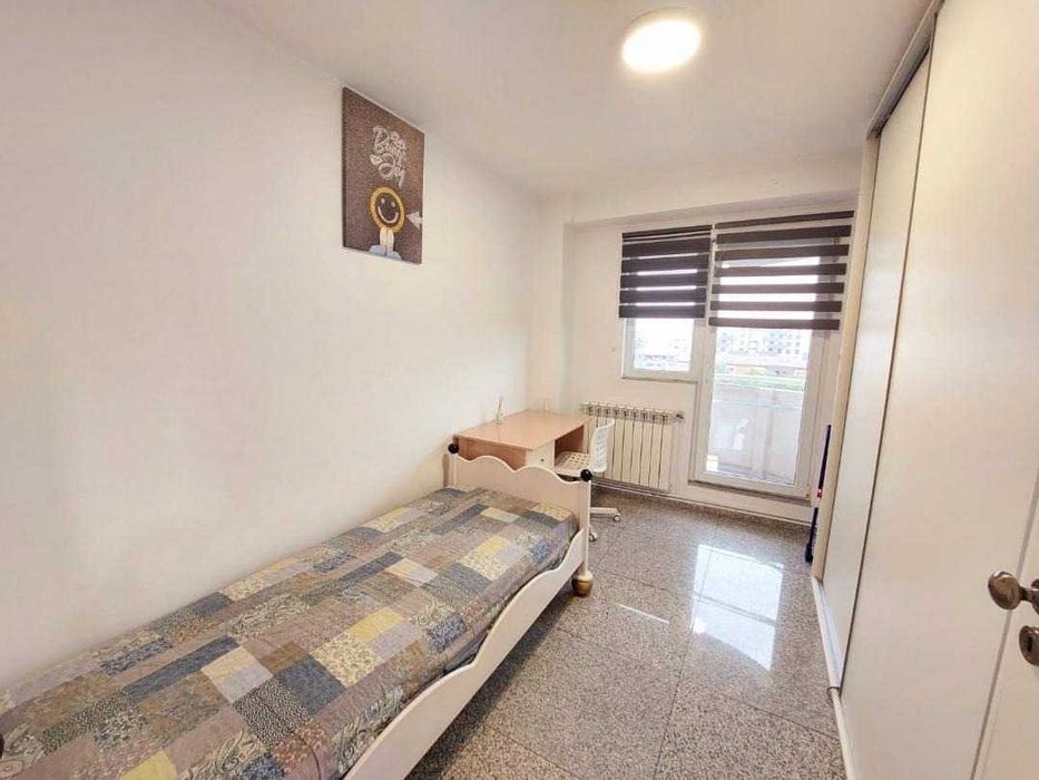 PF ofer spre inchiriere apartament 3 camere zona Iulius Mall + parcare