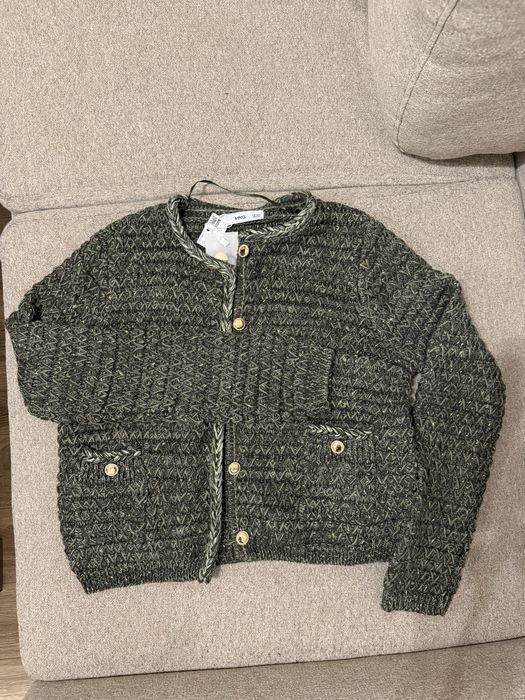 Нова плетена жилетка MANGO