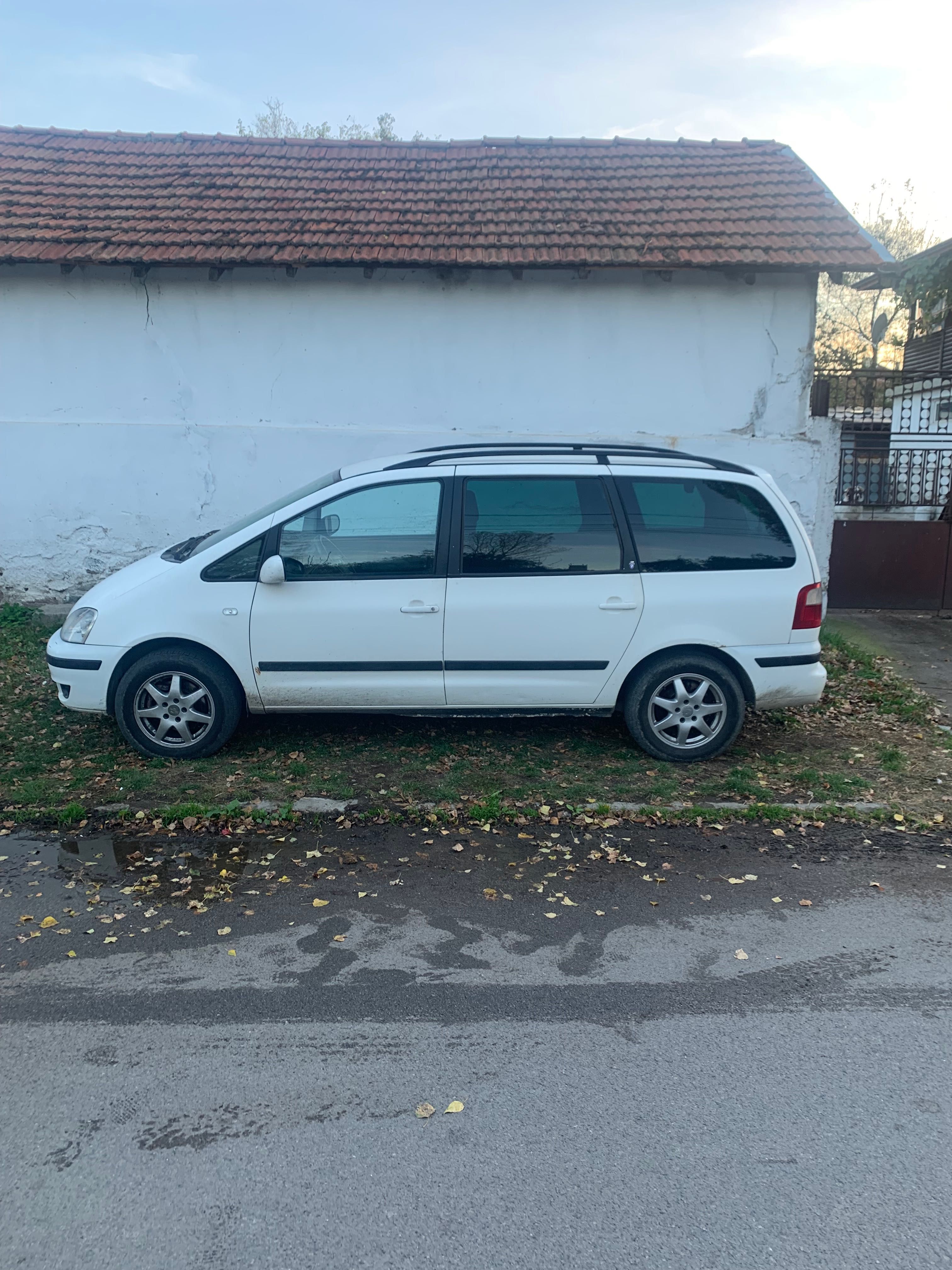 Ford Galaxy 1.9 116кс 6 скорости 2003г