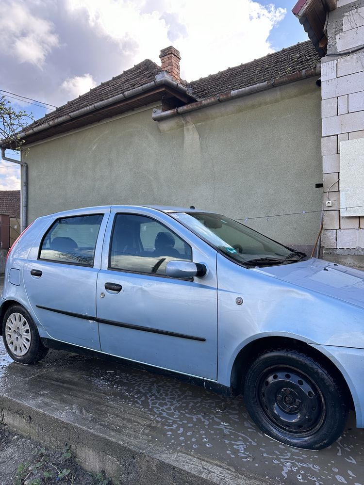 Vand sau dezmembrez fiat punto