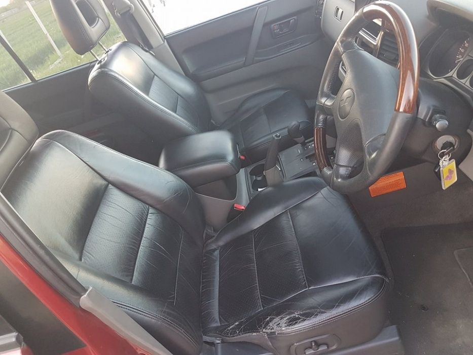 Dezmembrez mitsubishi pajero shogun 3.2 di-d 4m41 cutie automata
