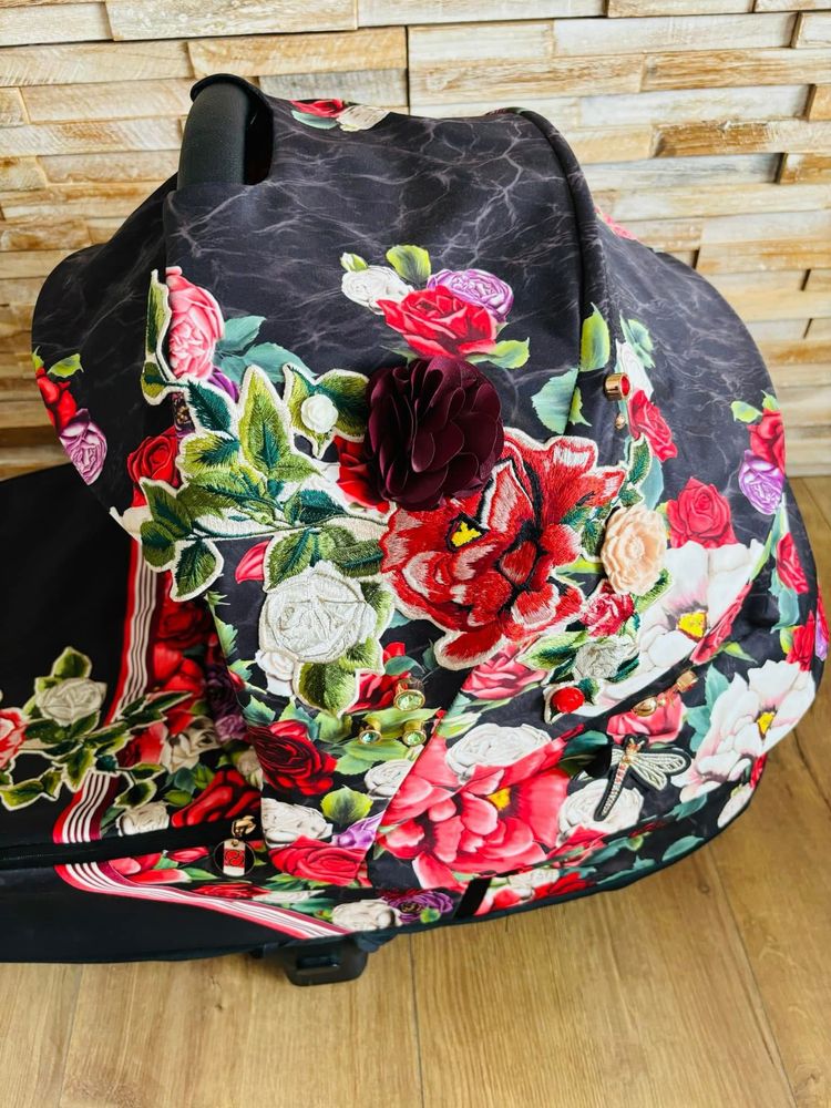 Cybex Кош за новородено Priam и e-Priam Lux Spring Blossom Dark