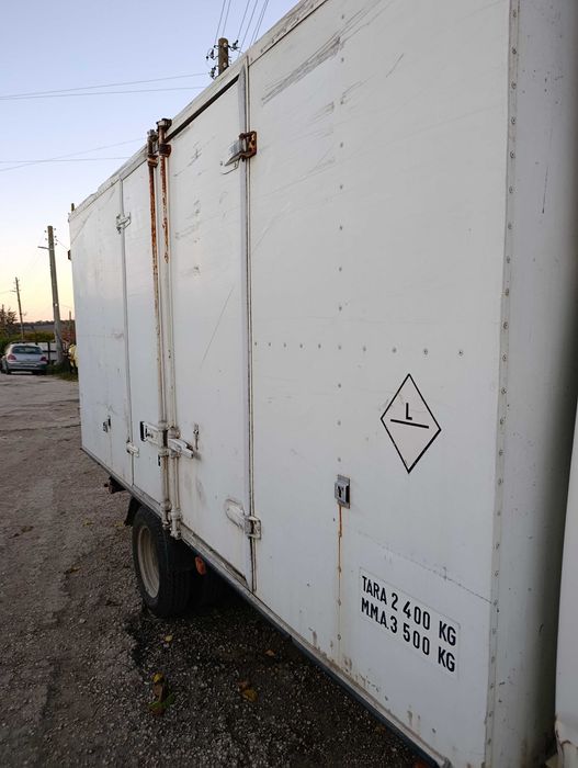 Фургон за Форд транзит