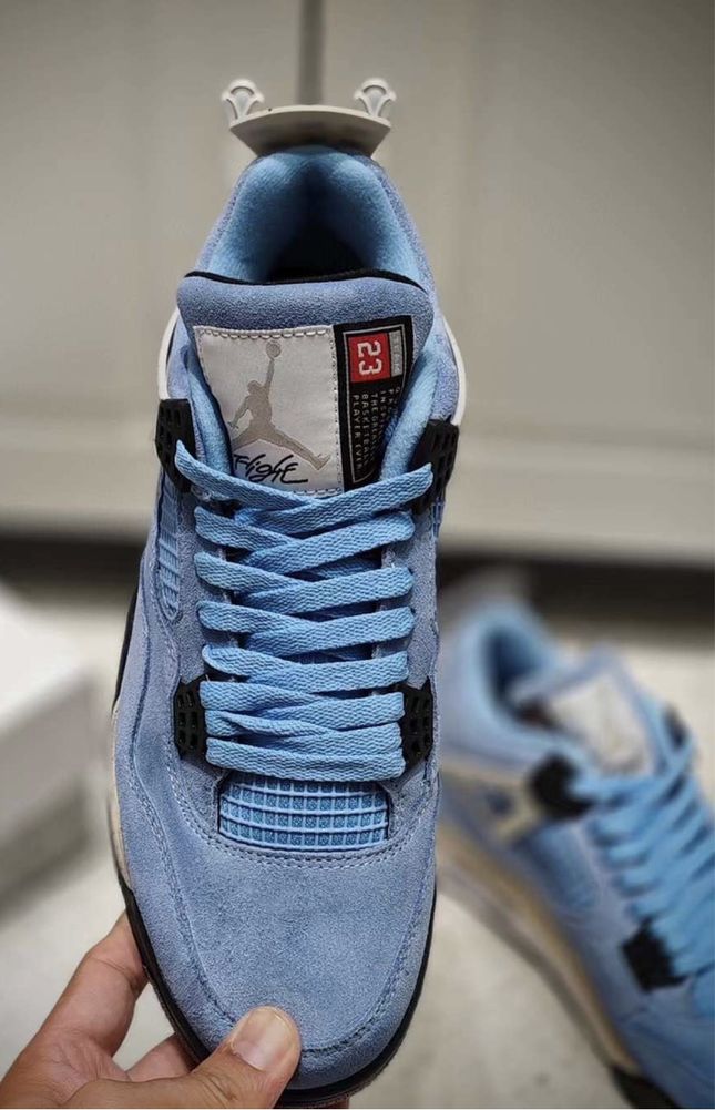 Air Jordan 4 Retro University Blue Nike Unc