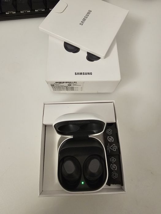 Casti Bluetooth Samsung Galaxy Buds FE garantie emag 22luni