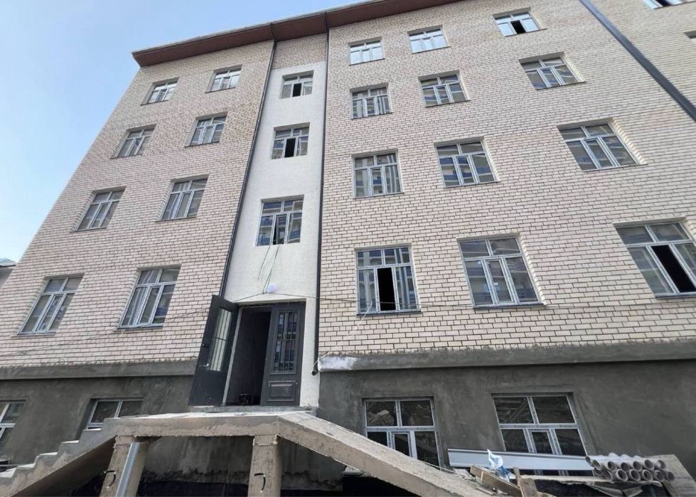 Продается 2 ком квартира в новостройке, кирпич, Юнусабад, кадастр есть