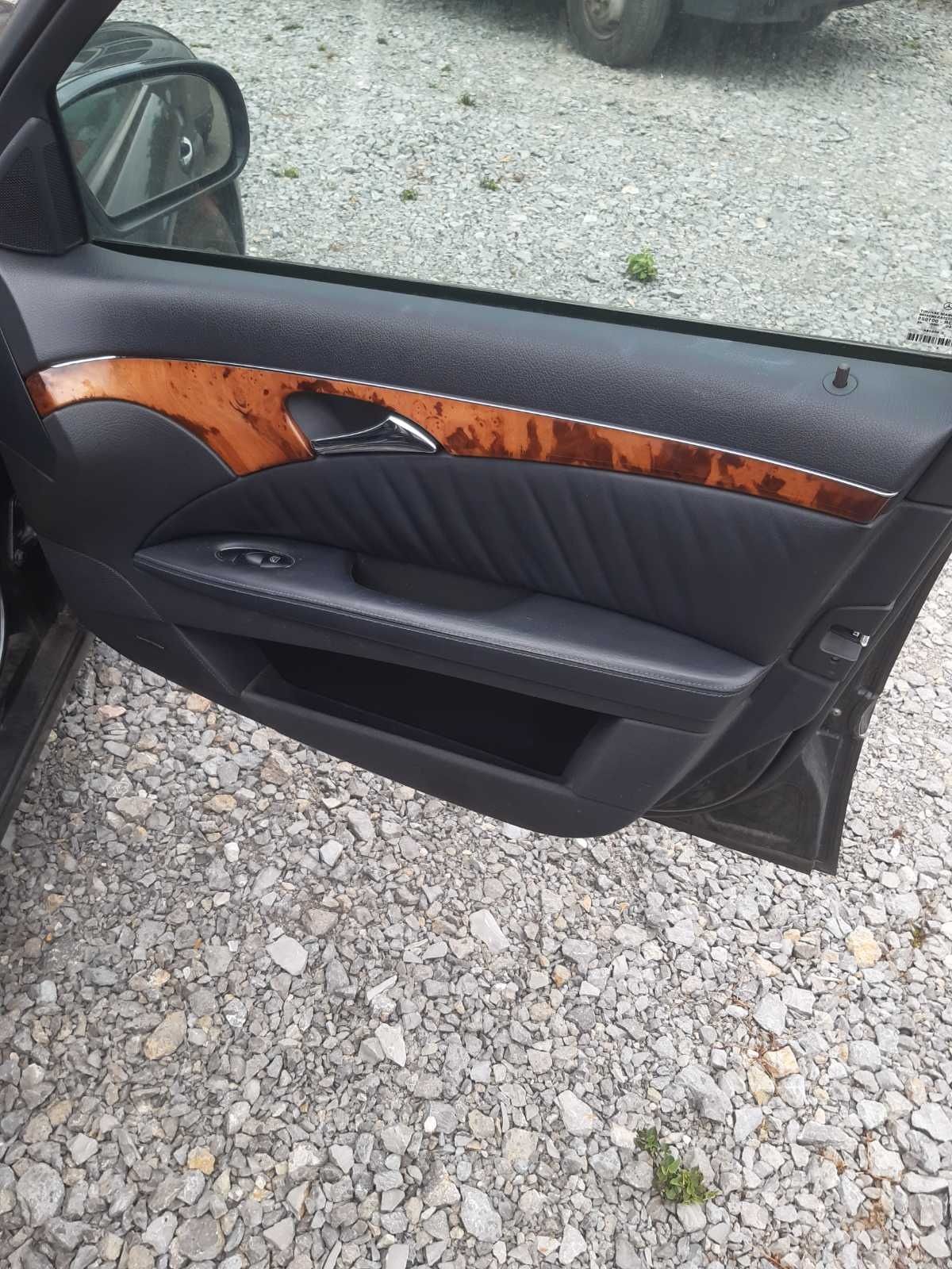 Кожен салон Мерцедес w211 комби