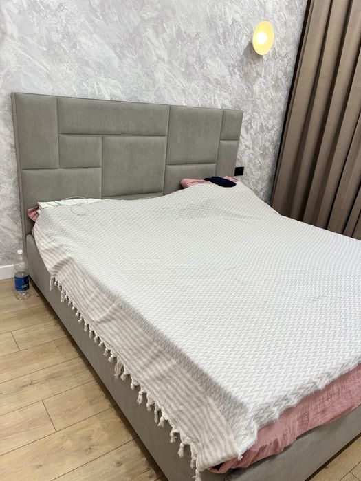 Кровать в спальню