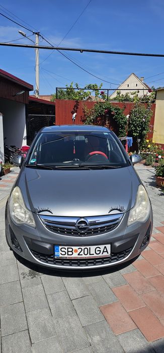 Vând Opel corsa 2011
