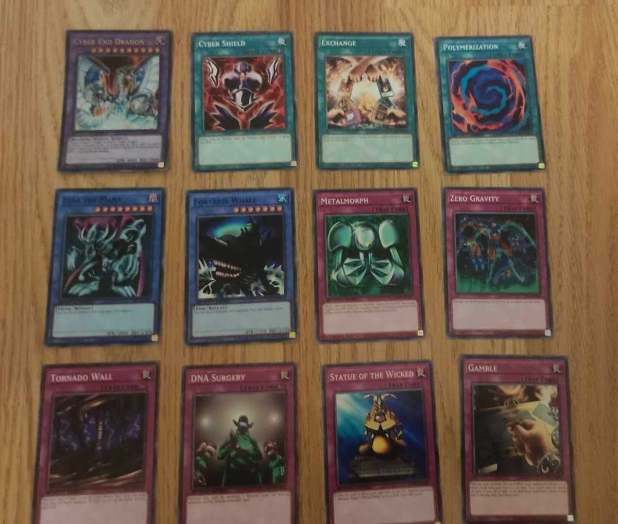 Продавам оригинални old school Yu Gi Oh карти