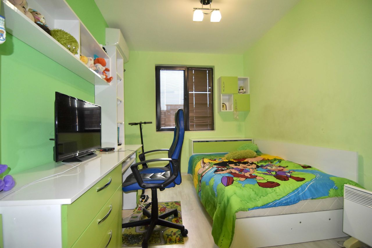 Продава се Тристаен апартамент в Пловдив, Южен - 77 кв.м за 1572 €/кв.м - Снимка #3