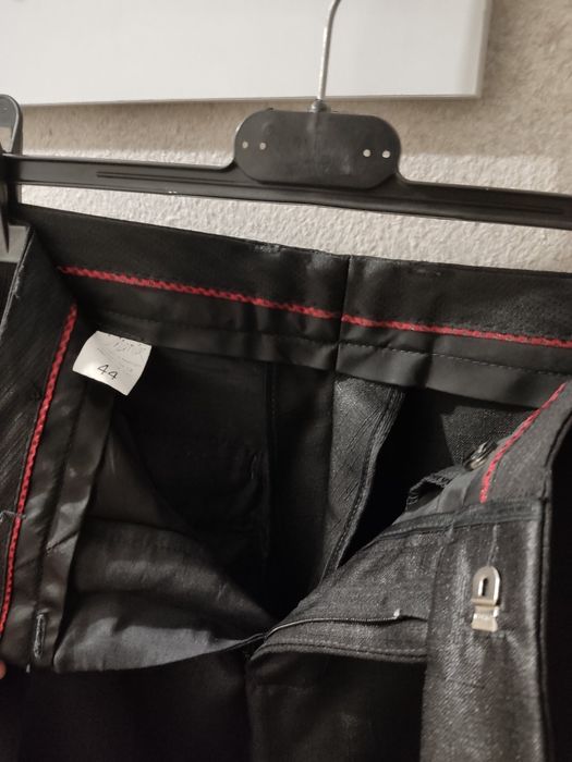 Официален мъжки костюм 79 лв. Размер S