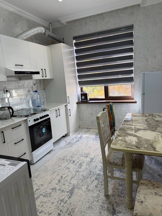 Чилонзор 20-кварталда Илон мачит оркасида 3хонали уй ижарага берилади