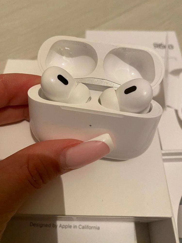 Airpods pro 2 lightning (Состояния идеал)