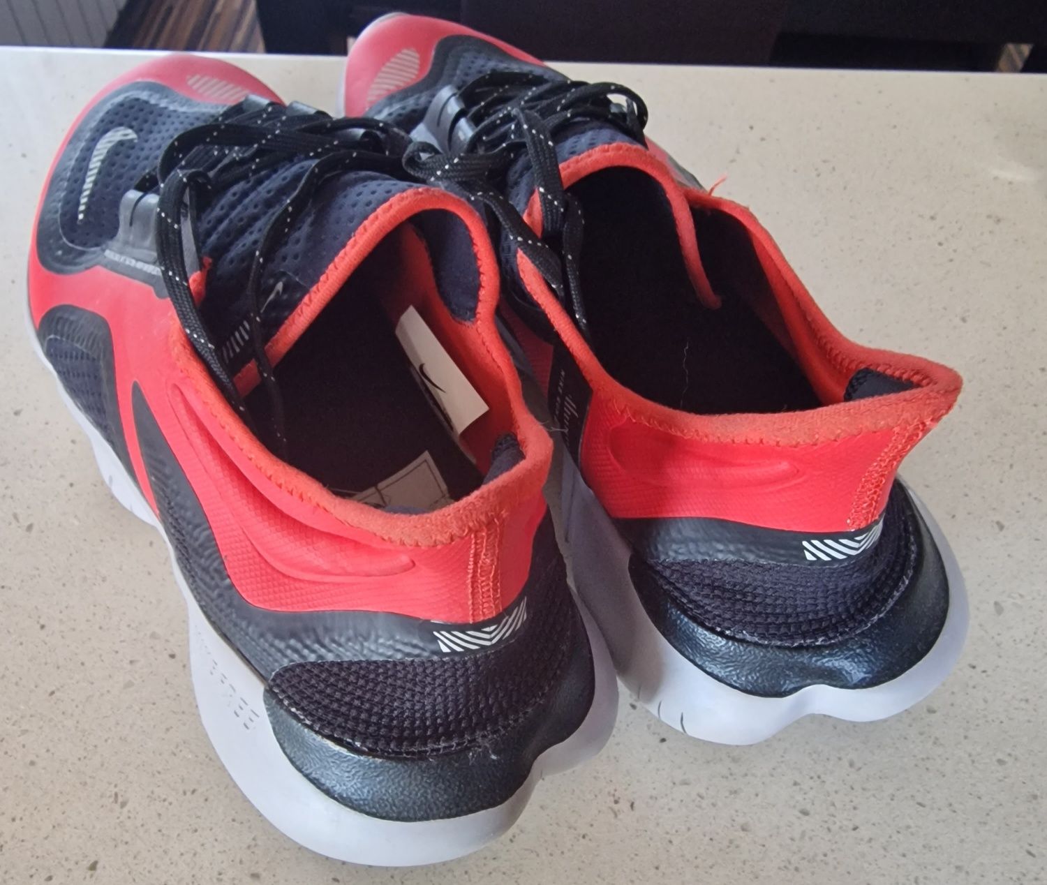 Оригинални маратонки Nike