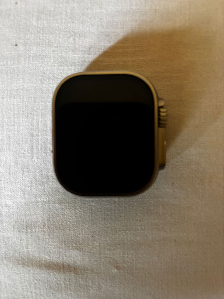 Apple Watch ultra 2 aproape nou