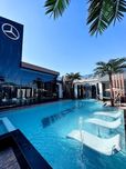 Оила ва Улфатлар учун AMG MERCEDES  18 кишилик