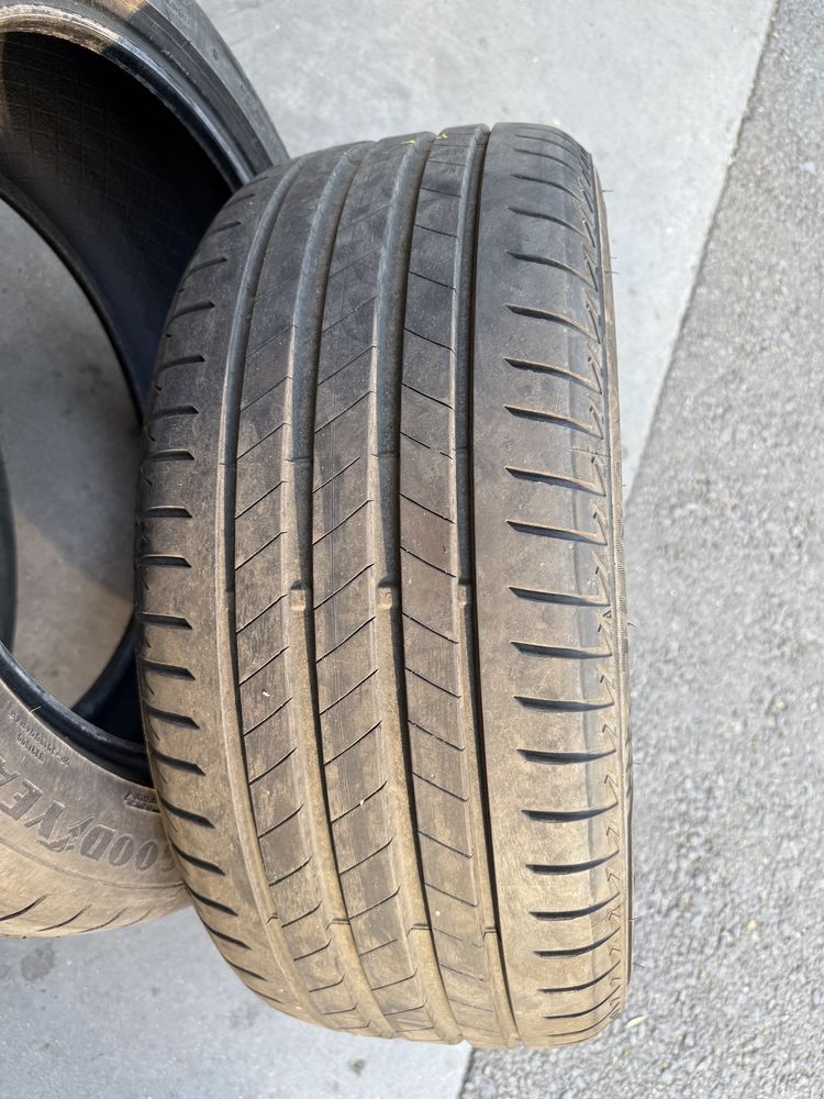 Anvelope de Vară Bridgestone 245/45 R18 100Y