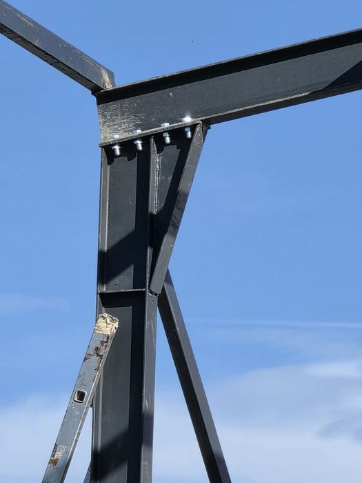 Vand structura metalica 8x20x4h ideală pt service auto