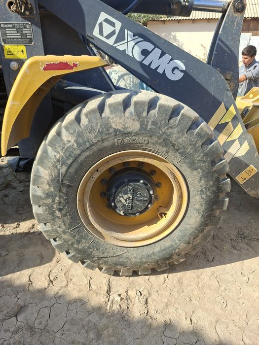 Xcmg  lw300fn 1.8 kubli texnikalarga tushadigan balon sotiladi 4 dona