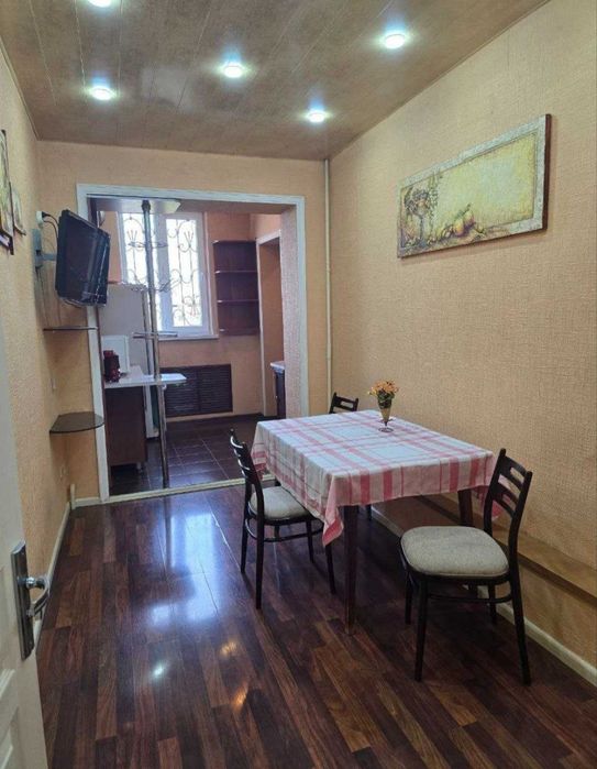 БИЙ 4/4/4,кирпич,77-серия, площадью 90м.кв