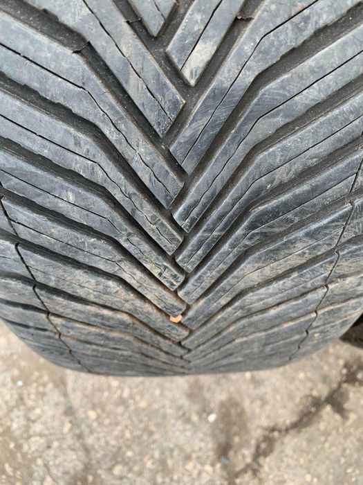 2 бр Зимни Гуми Michelin 255/45 R18 DOT 2122 грайфер 6мм ном 16