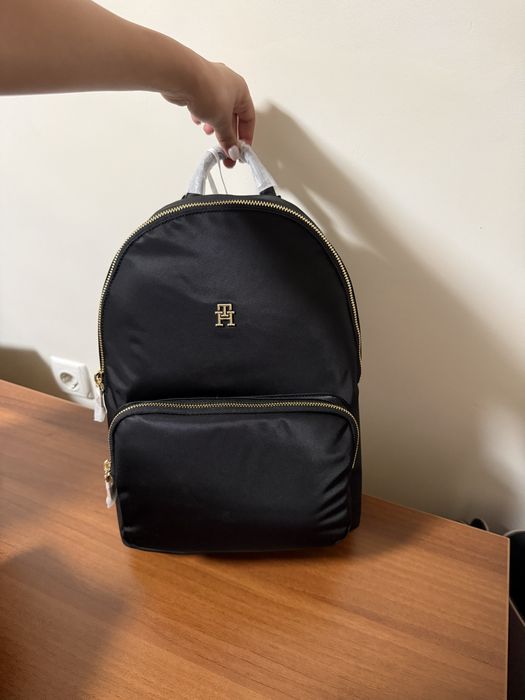 Чисто нова, оригинална раница Tommy Hilfiger