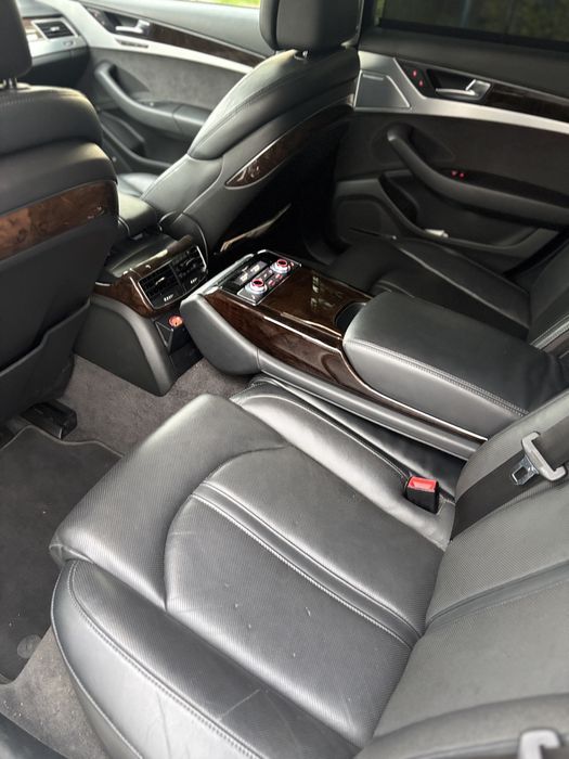 Audi A8 / 4.2 fsi / 185.000km