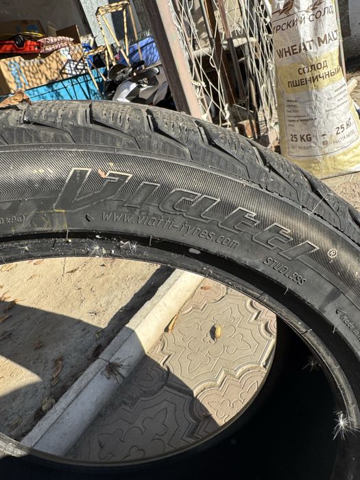 Шины зимни 225,45,17 бу