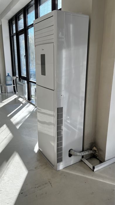 Продается кондиционер колонный Midea