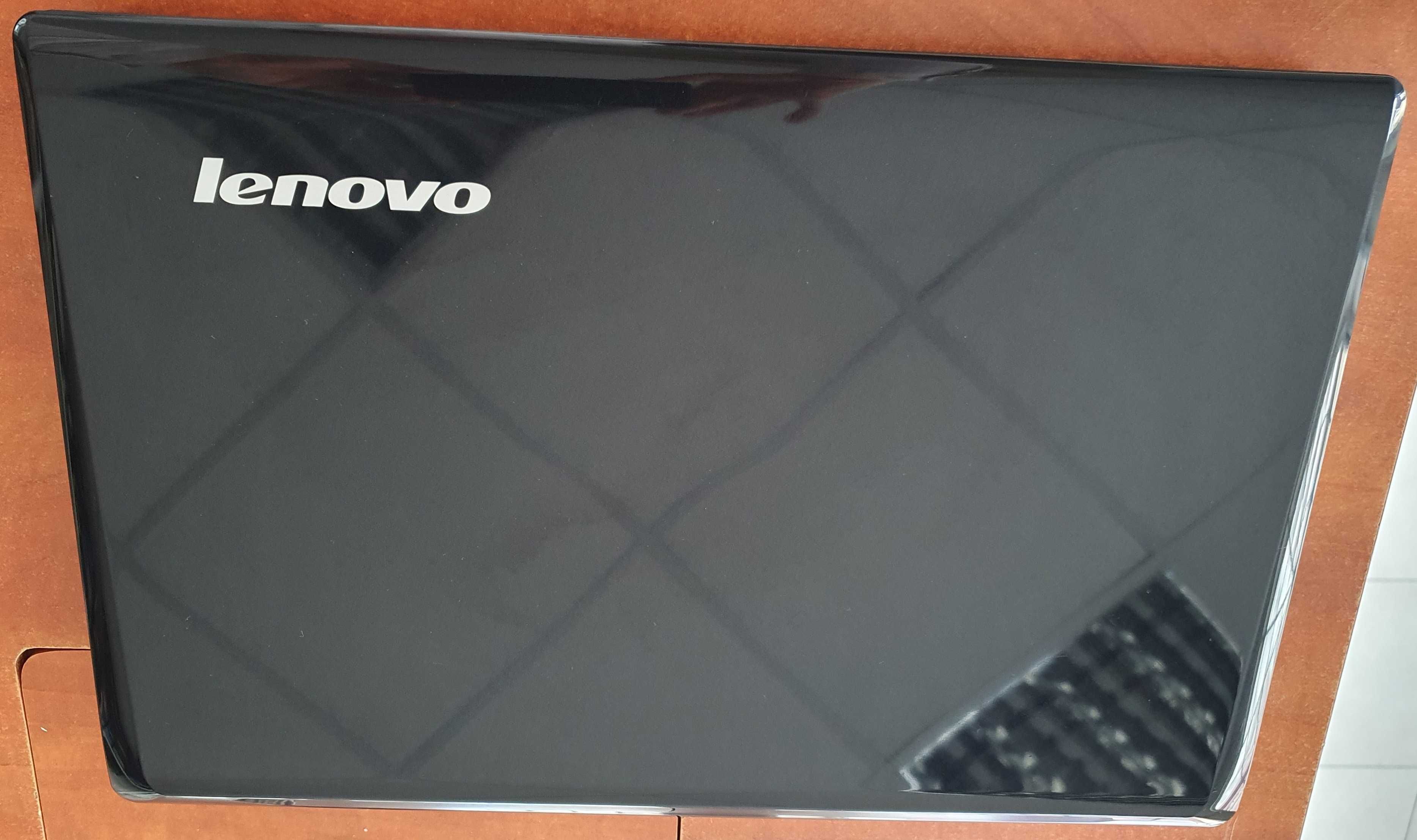 Lenovo лаптoп notebook 15.6" идеален за филми сърфиране интернет поща