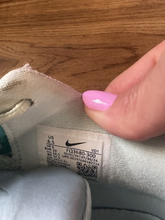 Баскетболни Маратонки NIKE GIENNIS