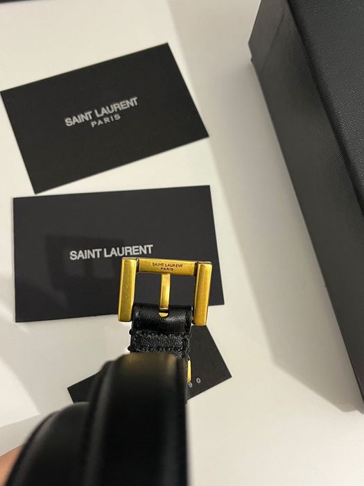 Curea Saint Laurent