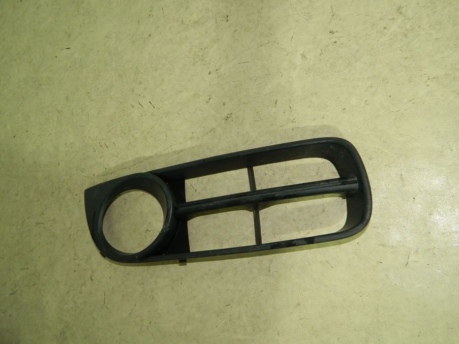 Grila proiector partea dreapta, Skoda Fabia 2  /  Roomster, 2007, 2008, 2009, 2010, , 5J0853666