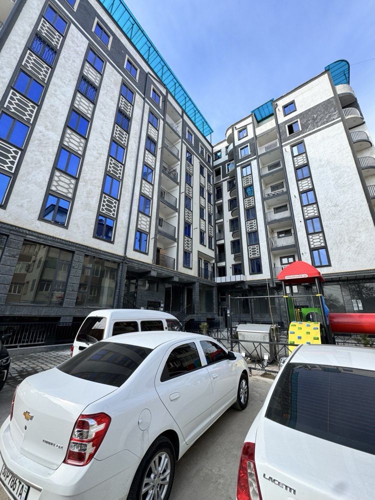 Продается квартира .  За рес. Зафар. Самсунг центр