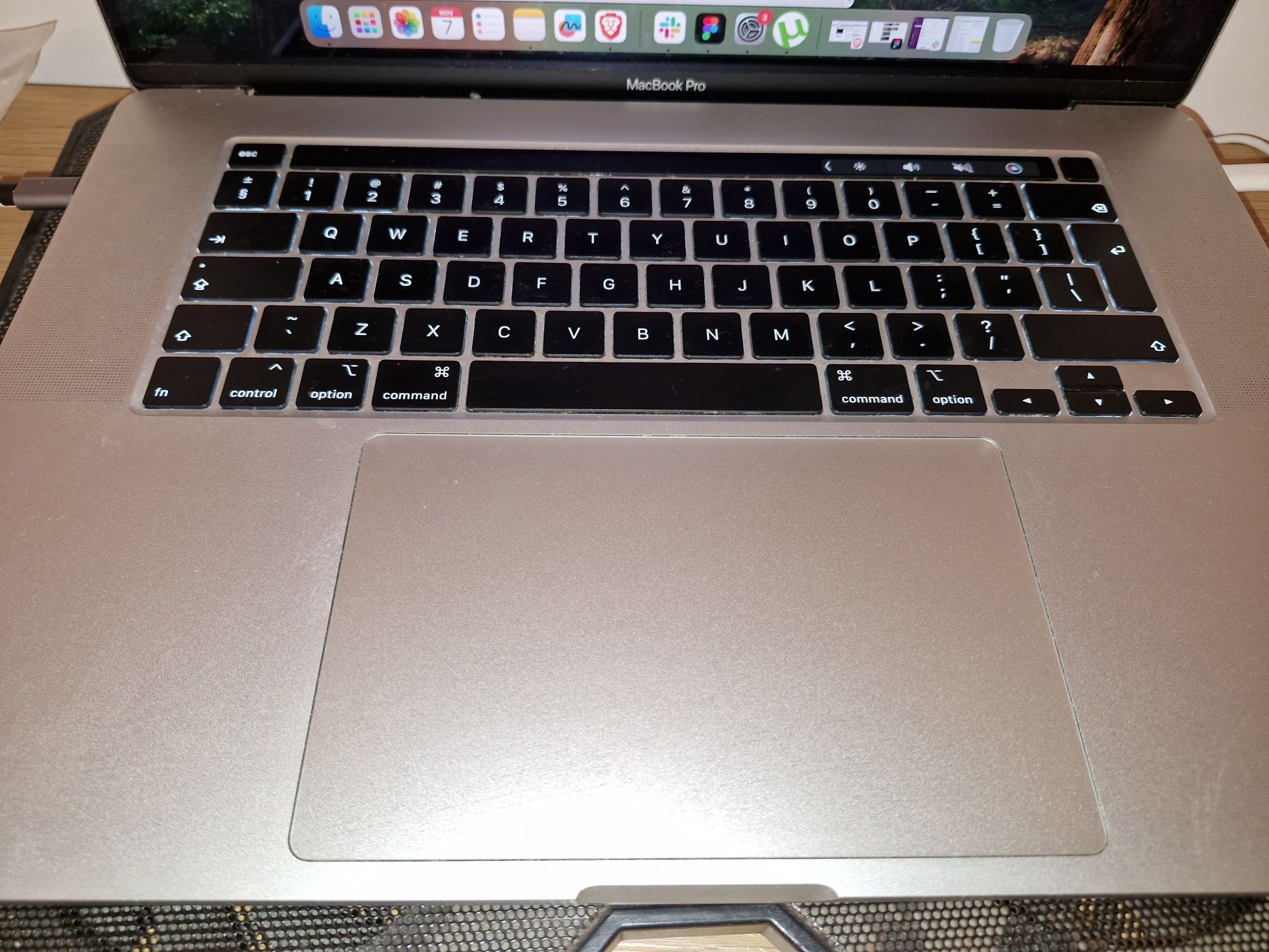 MacBook  pro 16 inch 2.6 Ghz 6 core Intel i7