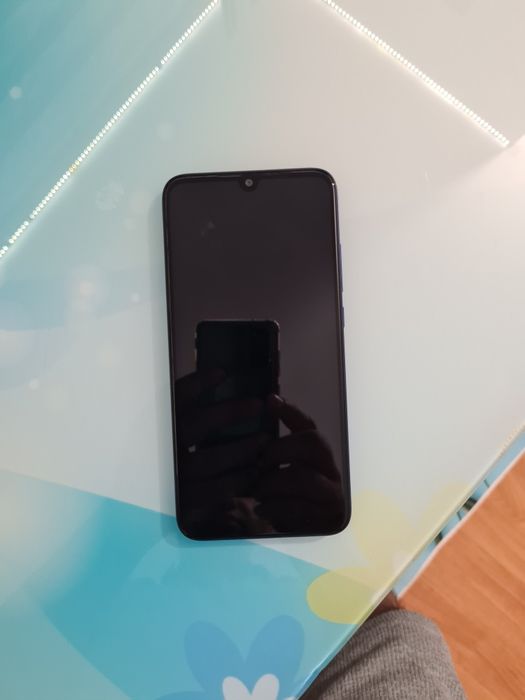 Телефон Redmi  7