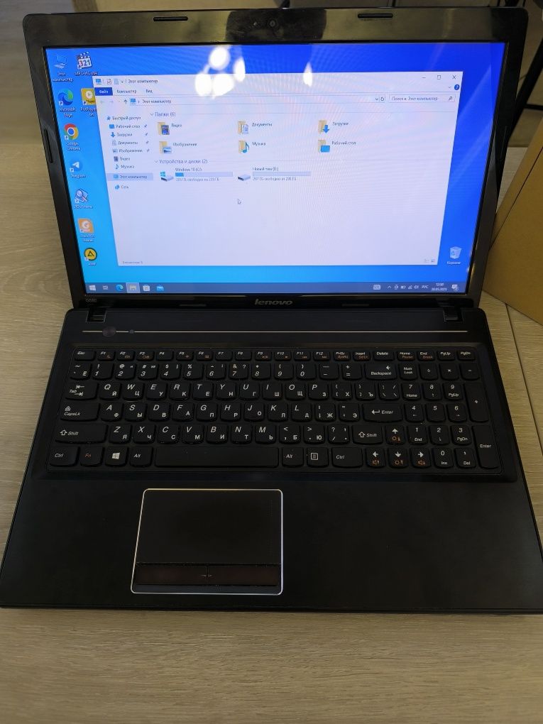 Продается ноутбук Lenovo G580 в отличном состоянии.
