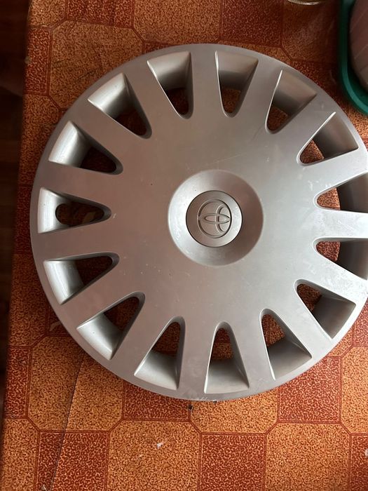 Колпаки на тойоту