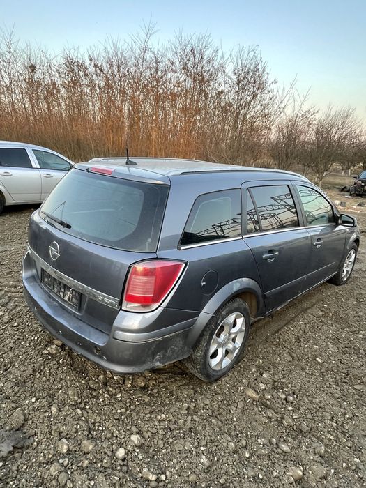 Dezmembrez Opel Astra H 1.3 1.4 1.6 1.7 1.9