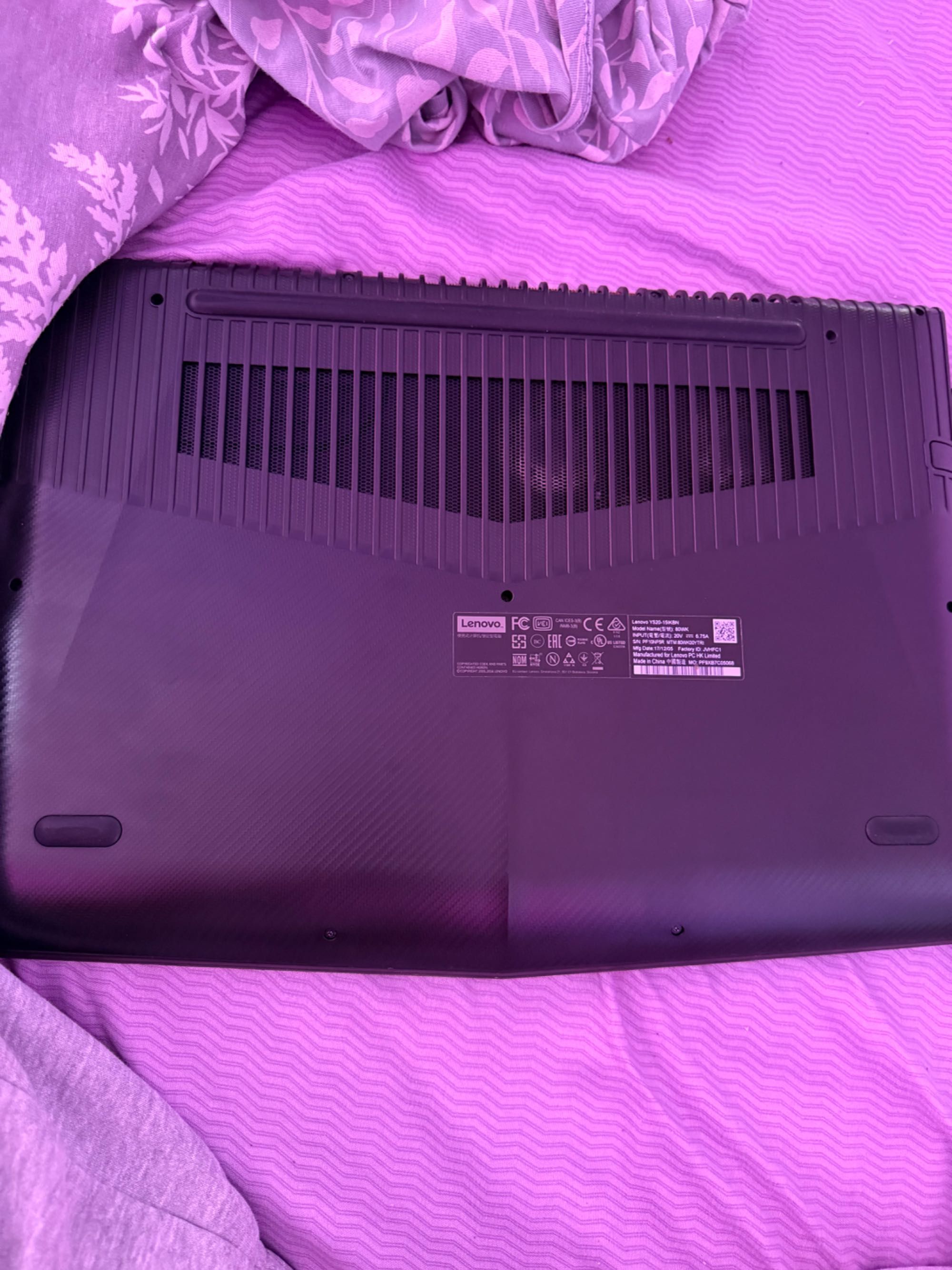 Лаптоп Lenovo Y520