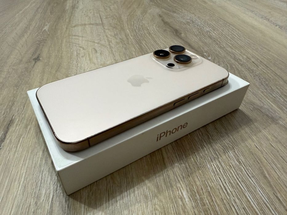 iPhone 16 Pro vânzare