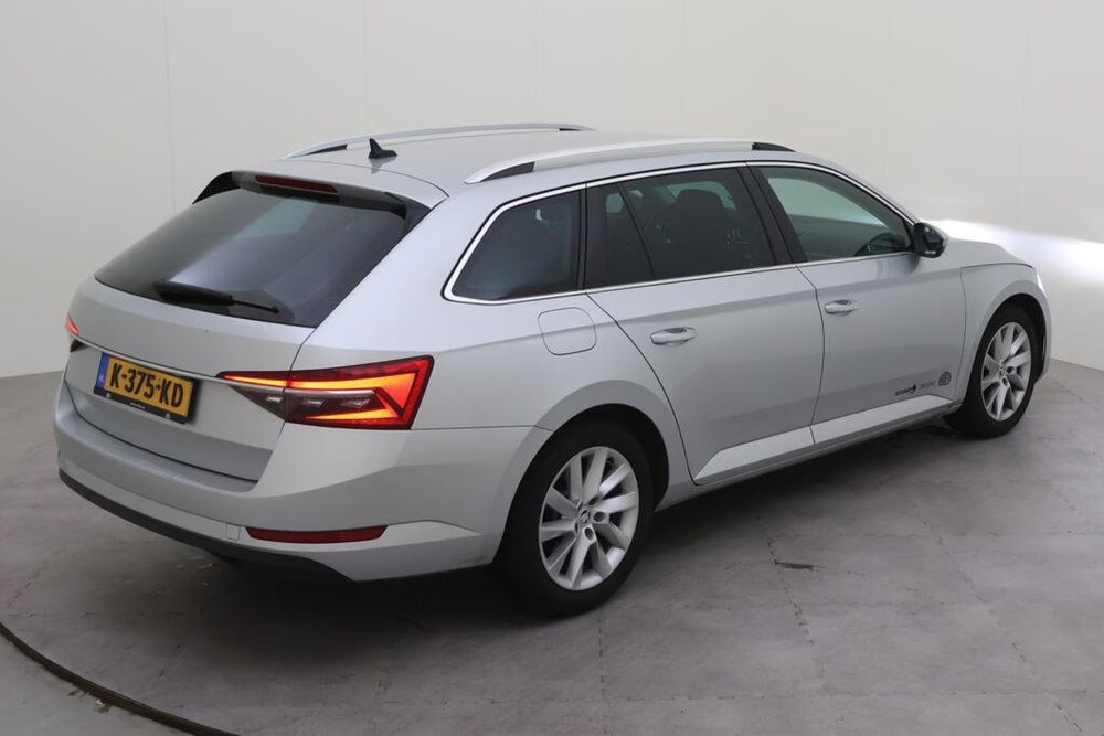 Skoda Superb Combi 2.0 TDI Edition Plus