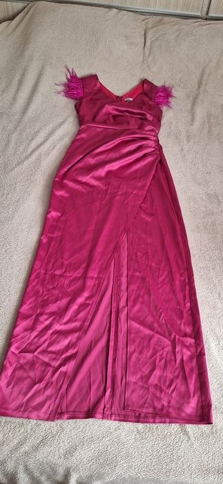 Rochiță satin nepurtata măsura 38