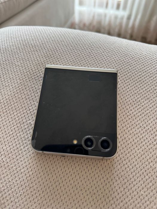 Samsung z flip5 512gb