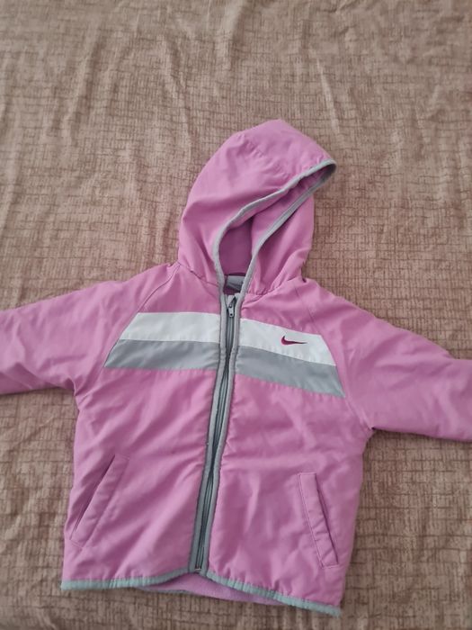 Яке nike и Рокля adidas
