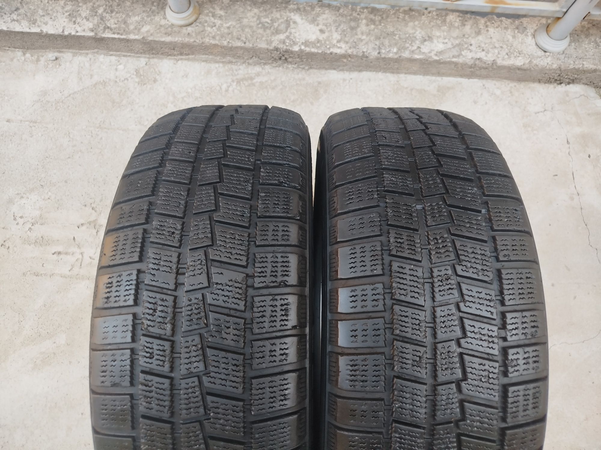 195 60 R15 Shina Zimniy 2 dona