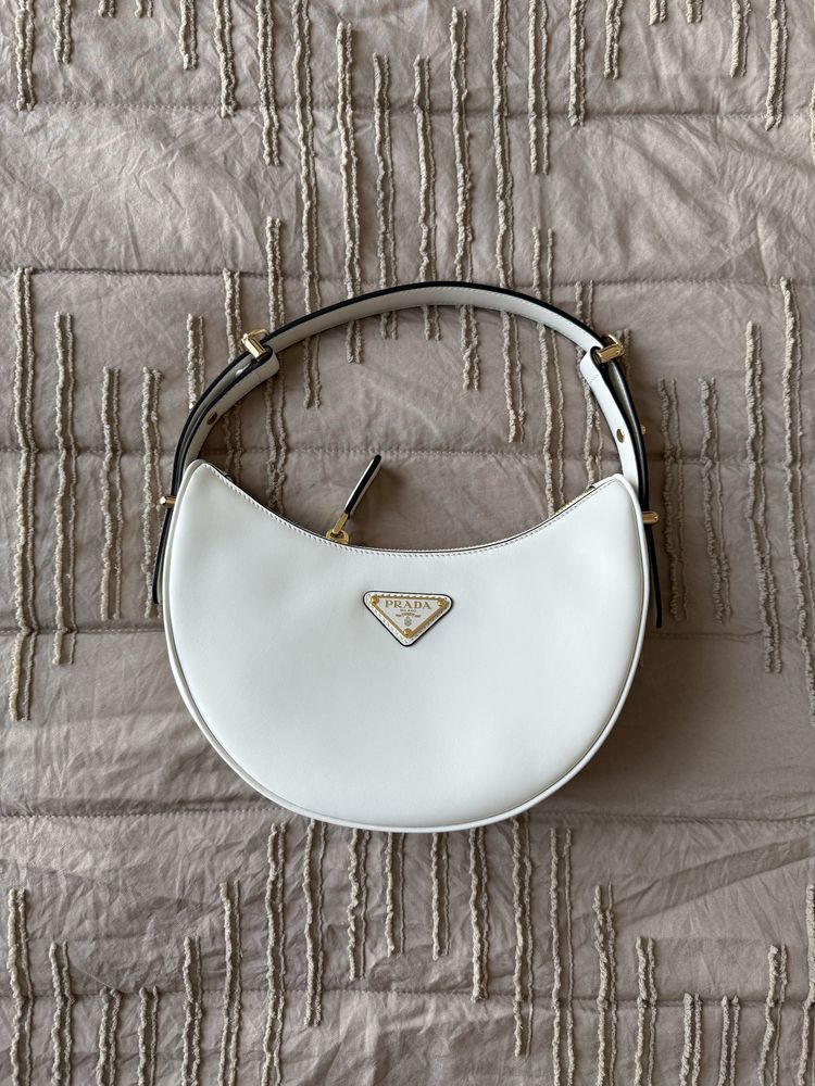 Prada Arique  Нова Оргинална чанта!