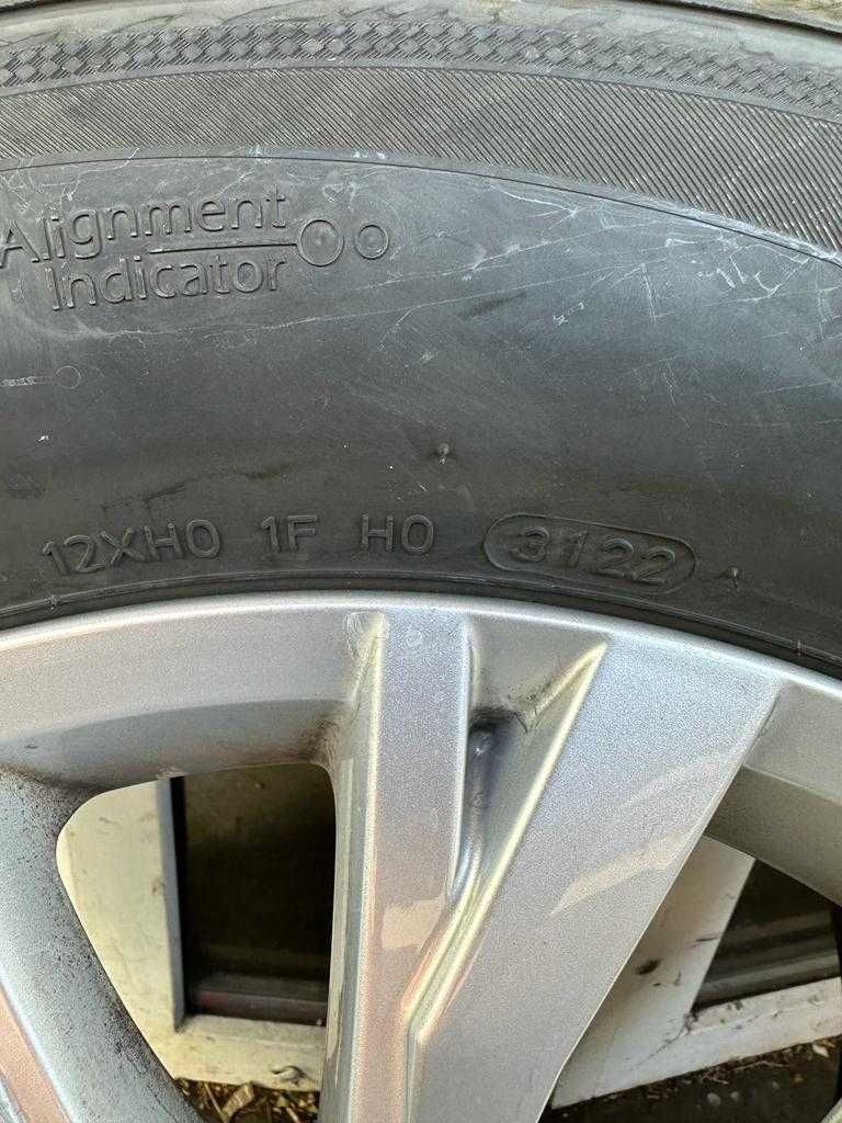 Vand 4 anvelope vara Hankook, 215, 65 , R17.